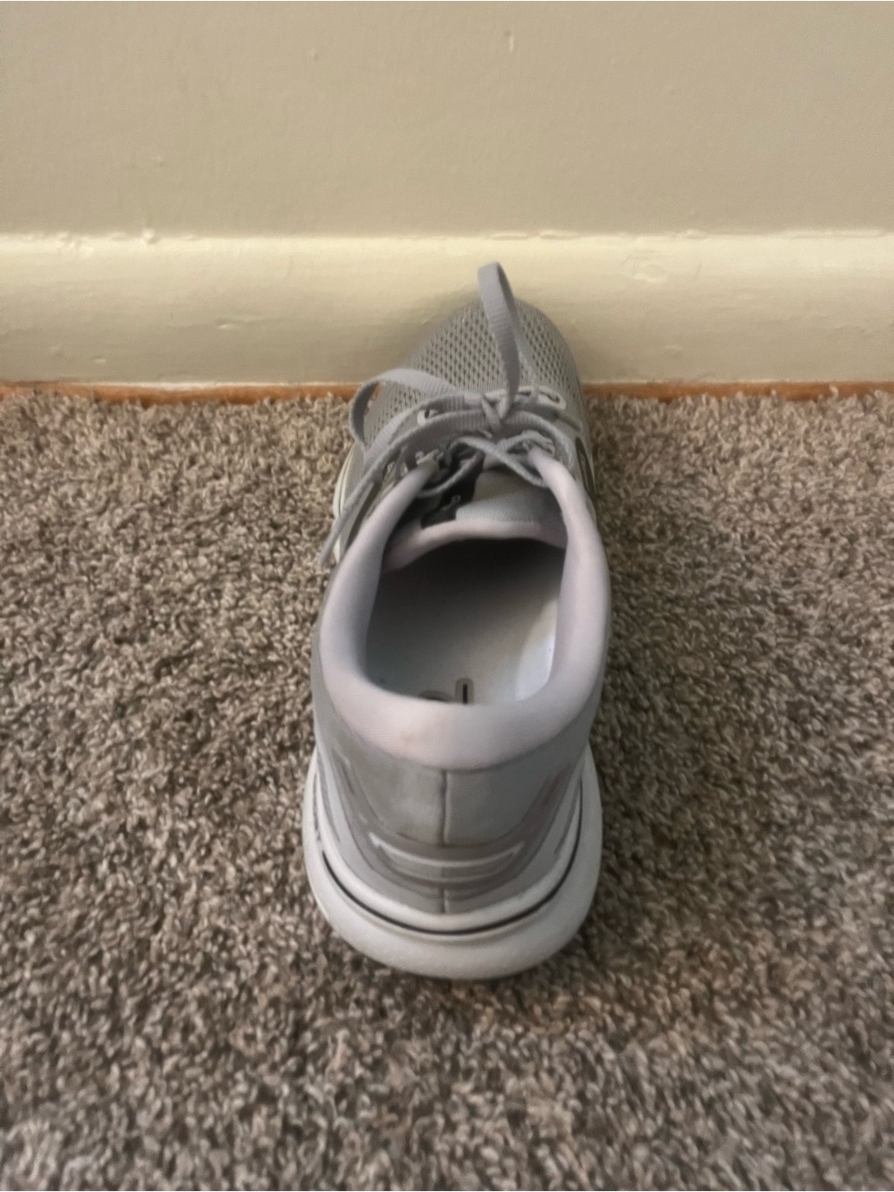 Brooks Ghost 15 Running Shoe - Light Gray w/ Black and White - Picture 3 of 9